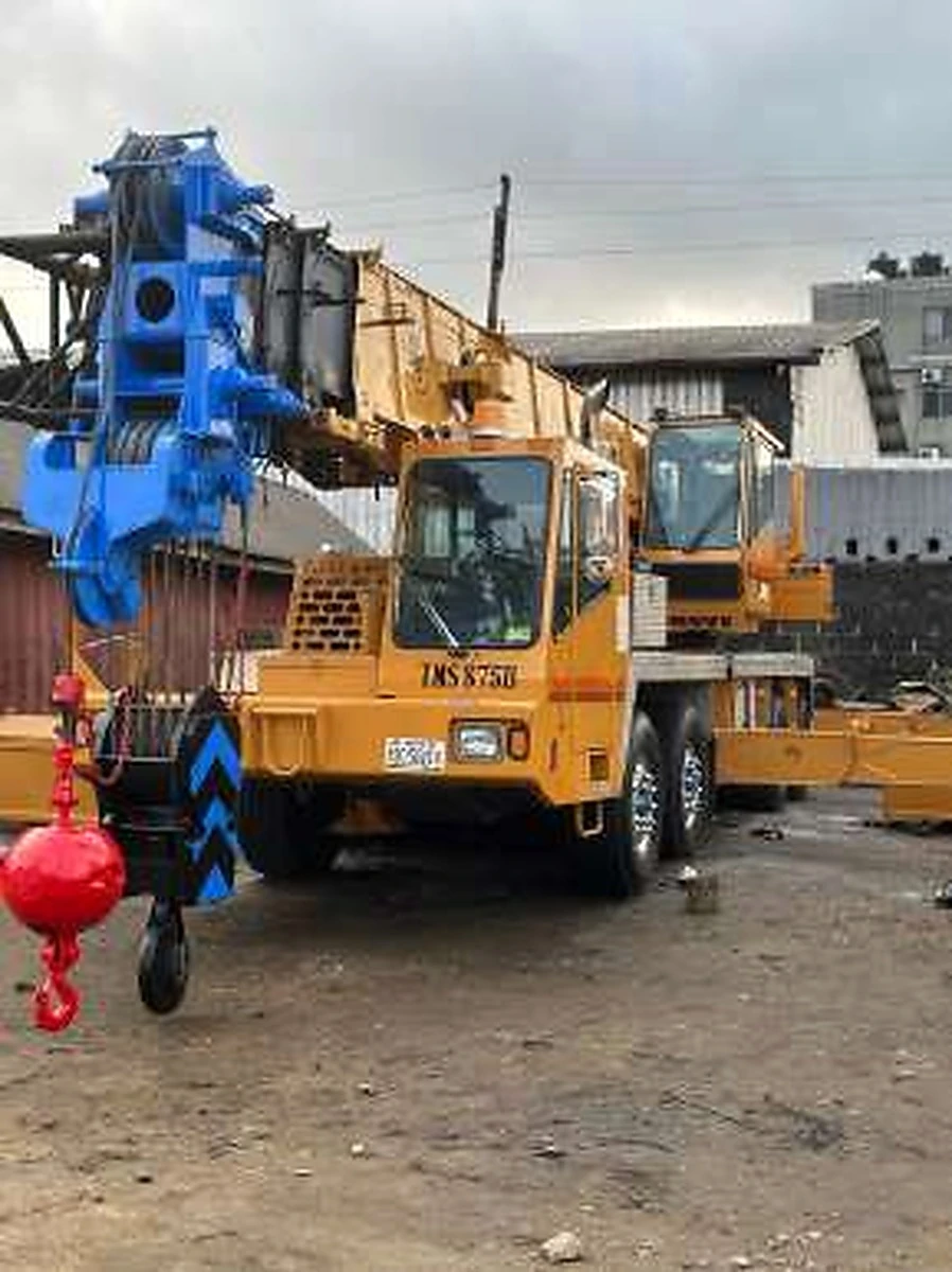 TMCH crane